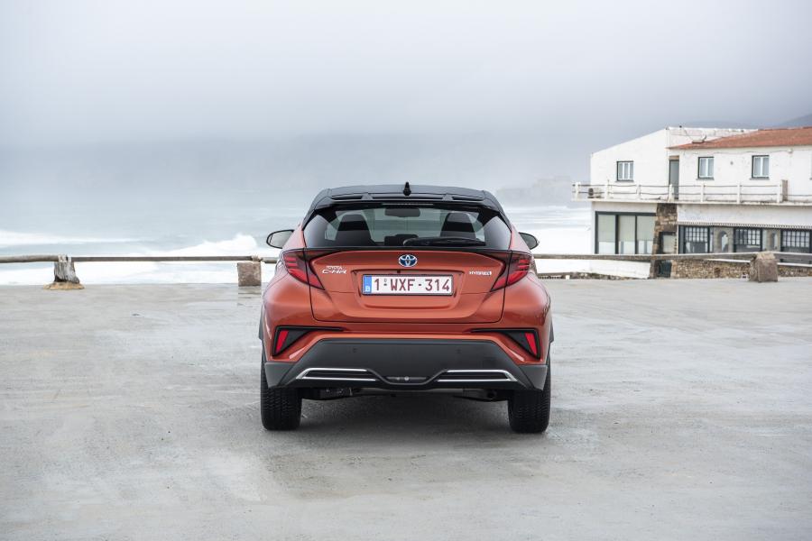  Toyota C-HR Hybrid 2019 года  (WW) (фото 67 из 174)